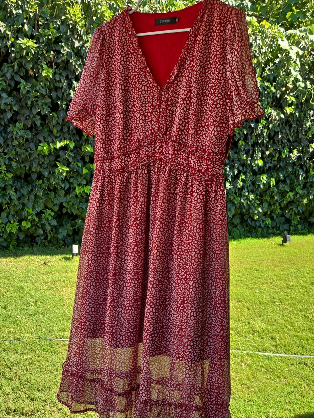 TECREW Red Printed V-Neck Midi Dress